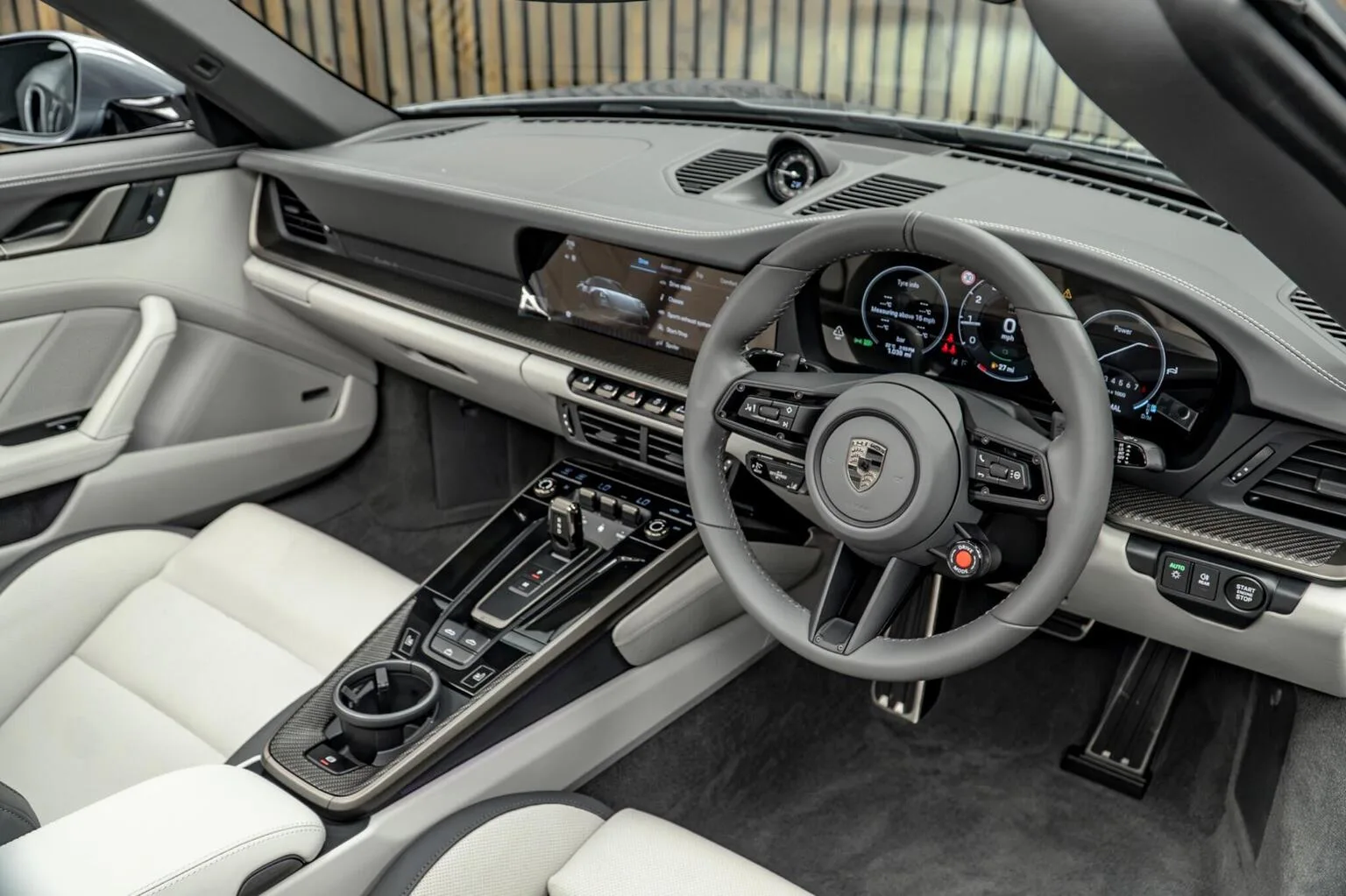 2026 Porsche 911 Turbo S Cabriolet, 23/30