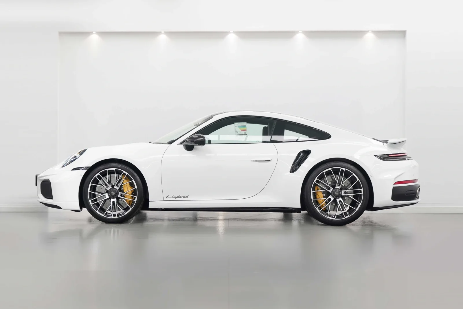 2026 Porsche 911 Turbo S T-Hybrid, 2/14