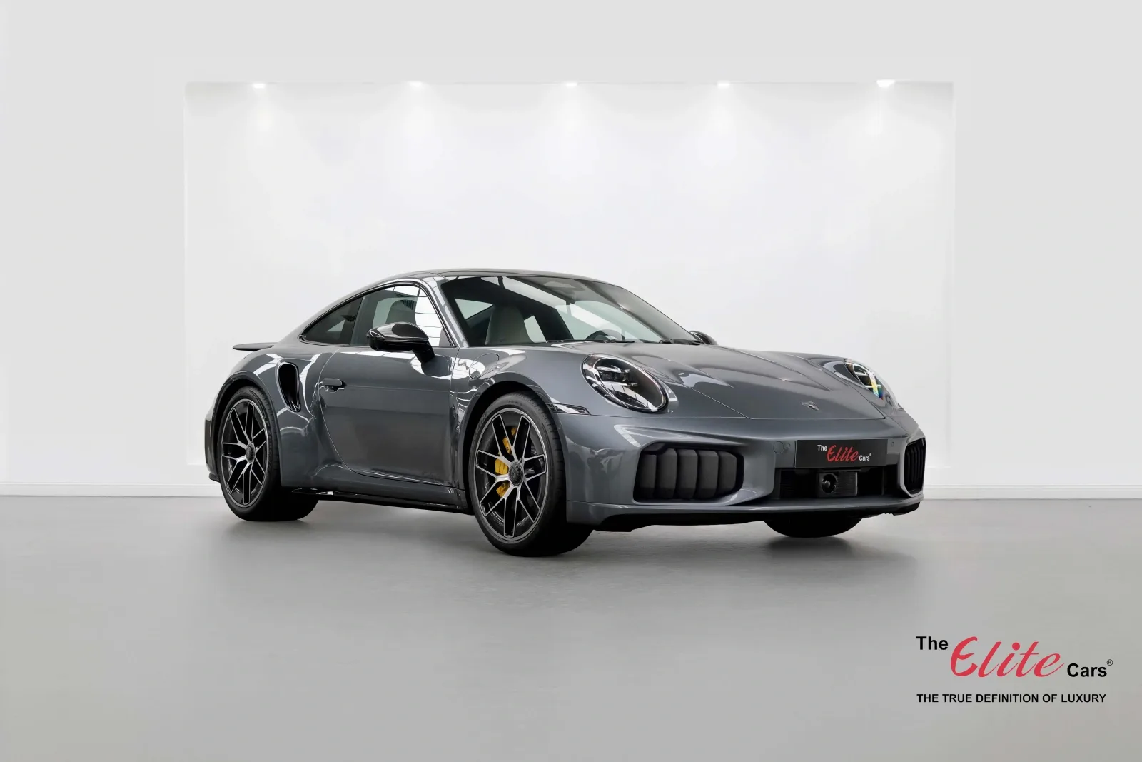 2026 Porsche 911 Turbo S T-Hybrid angeboten von einem Fachhändler in Dubai, Vereinigte Arabische Emirate, Hauptfoto