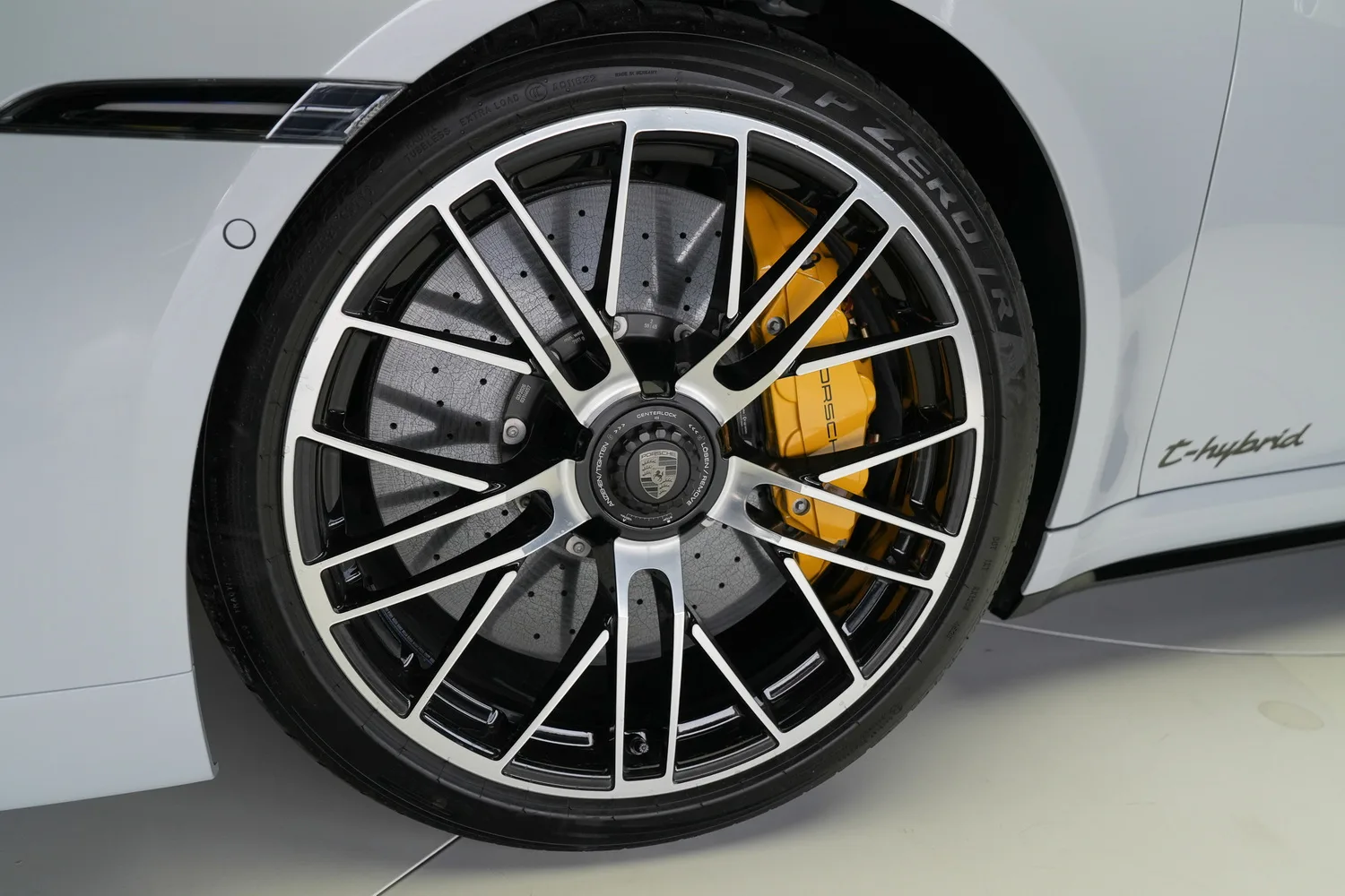 2026 Porsche 911 Turbo S, 18/18