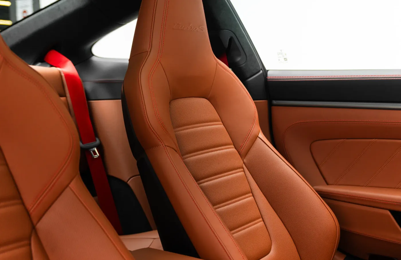 2026 Porsche 911 Turbo S offered by a specialist dealer in Dubai, United Arab Emirates, photo 10 of 10