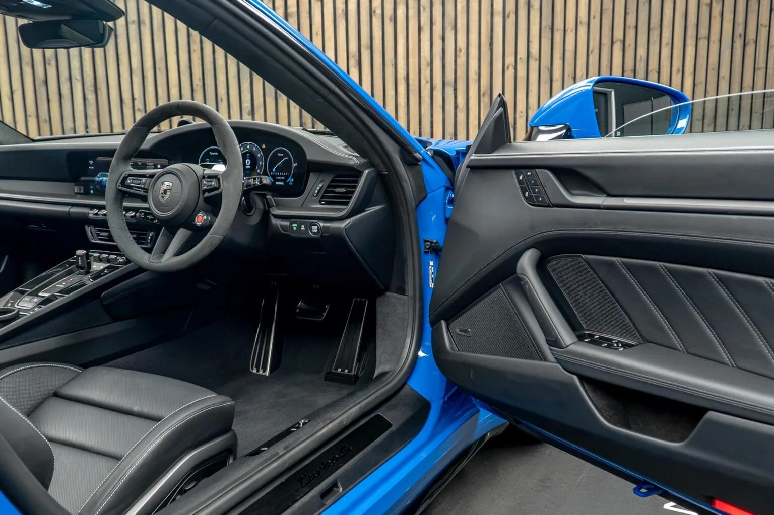 2026 Porsche 911 Turbo S, 29/30