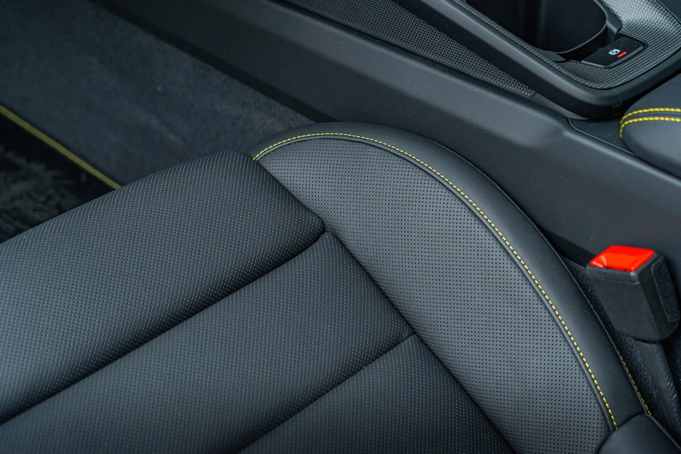 2026 Porsche 911 Turbo S proposée par un spécialiste de la supercar à Gronau, Allemagne, photo 19 sur 25