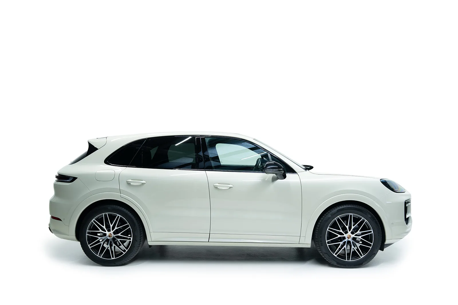2026 Porsche Cayenne, 3/9