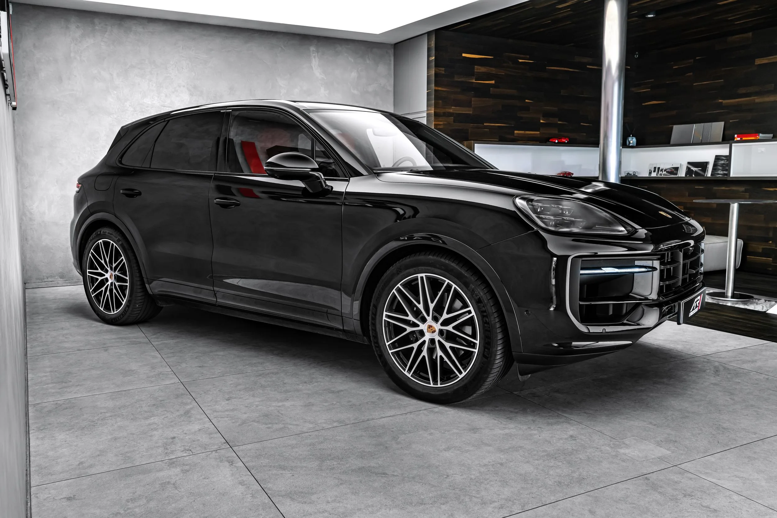 2026 Porsche Cayenne Black Edition, 4/26