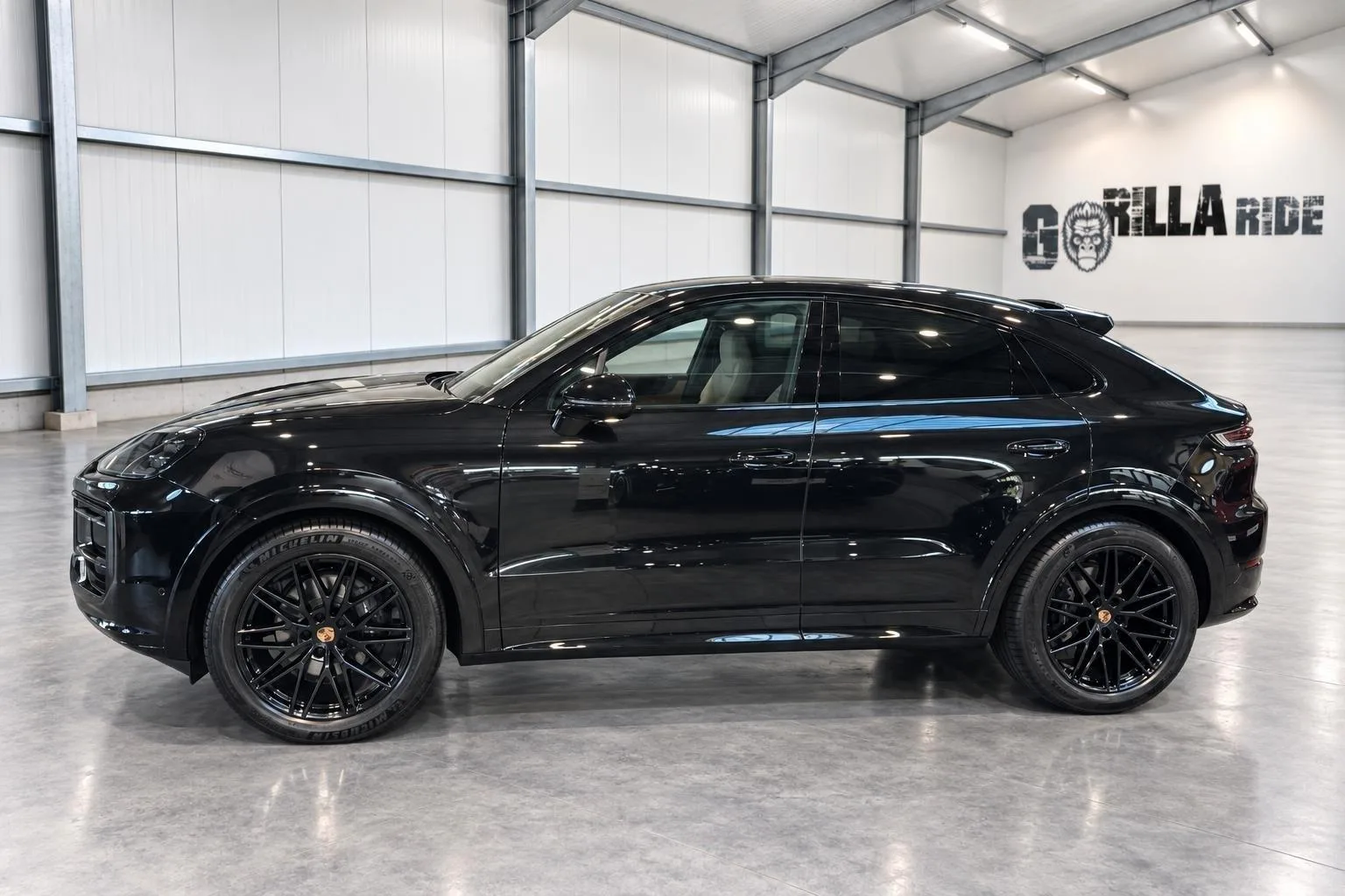 2026 Porsche Cayenne Coupé Black Edition, 2/15