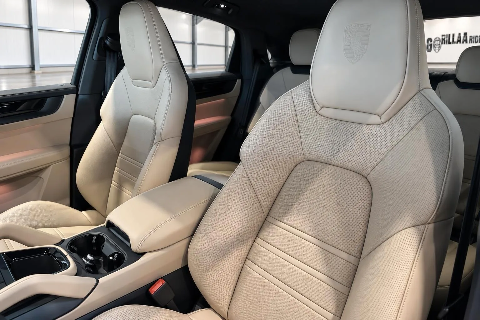 2026 Porsche Cayenne Coupé Black Edition, 14/15