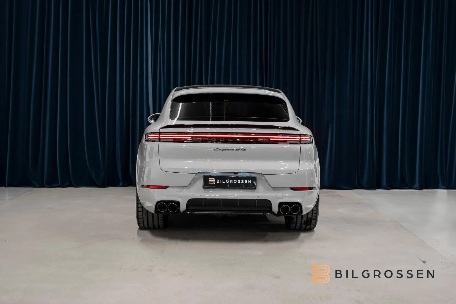 2026 Porsche Cayenne GTS Coupé, 4/22