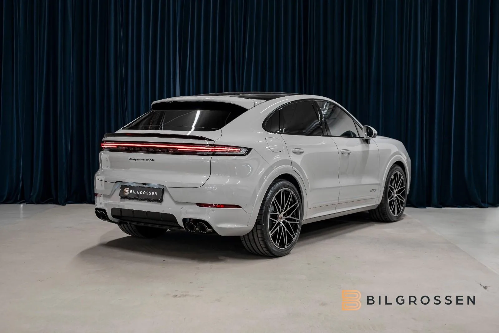 2026 Porsche Cayenne GTS Coupé, 5/22