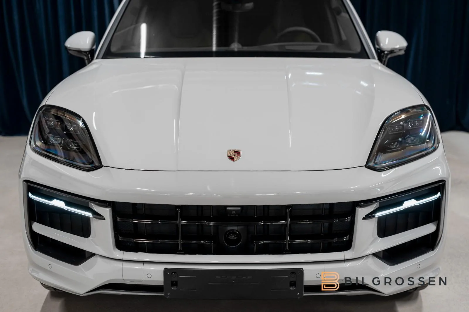 2026 Porsche Cayenne GTS Coupé, 10/22