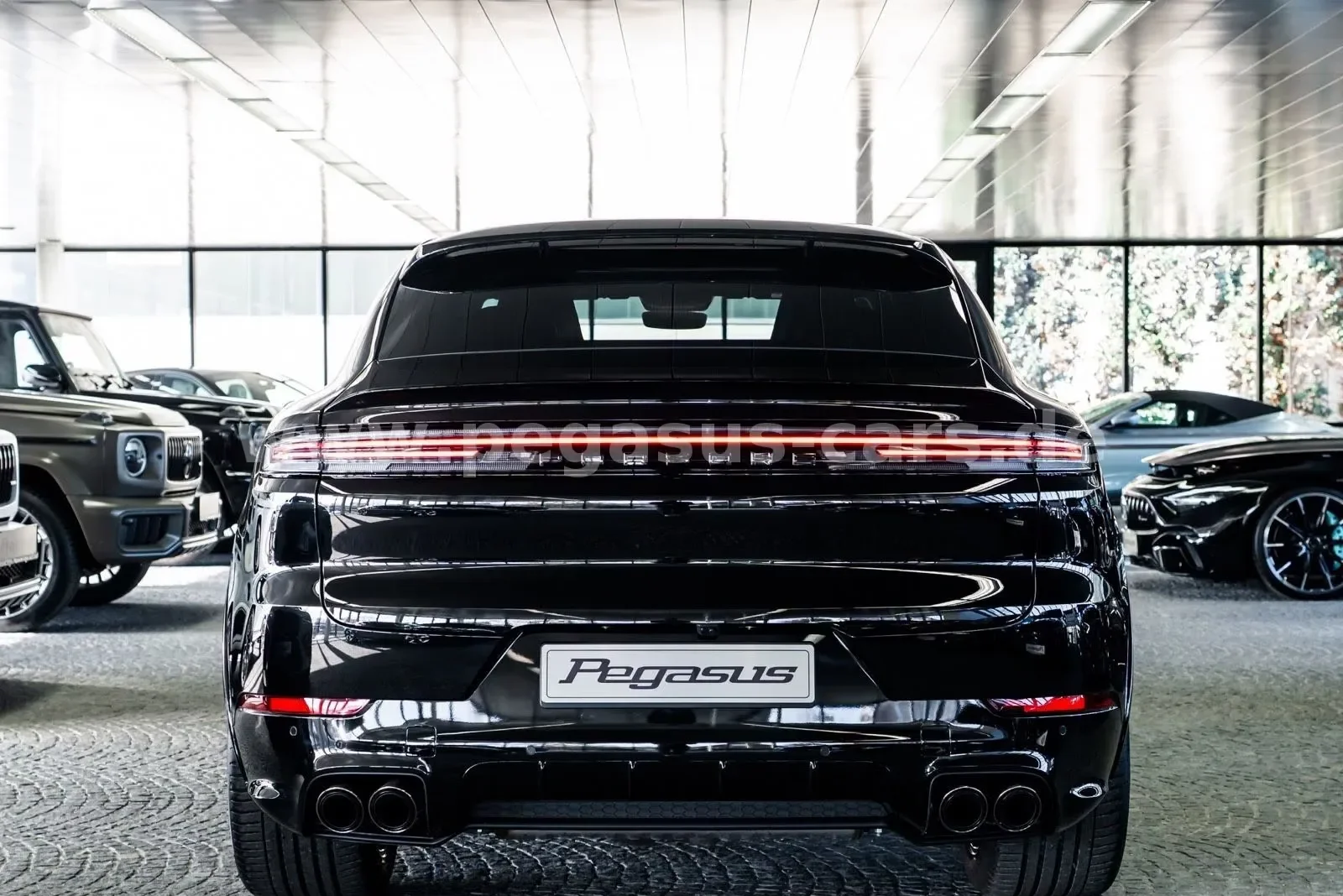2026 Porsche Cayenne GTS Coupé, 9/30