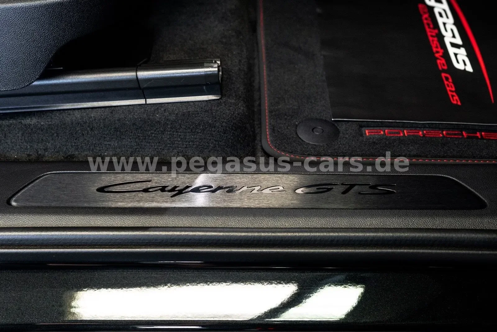 2026 Porsche Cayenne GTS Coupé, 21/30