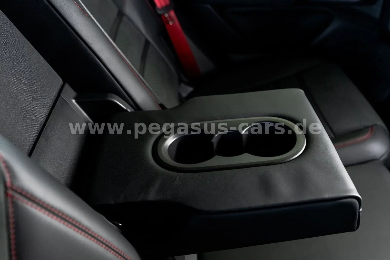 2026 Porsche Cayenne GTS Coupé, 23/30