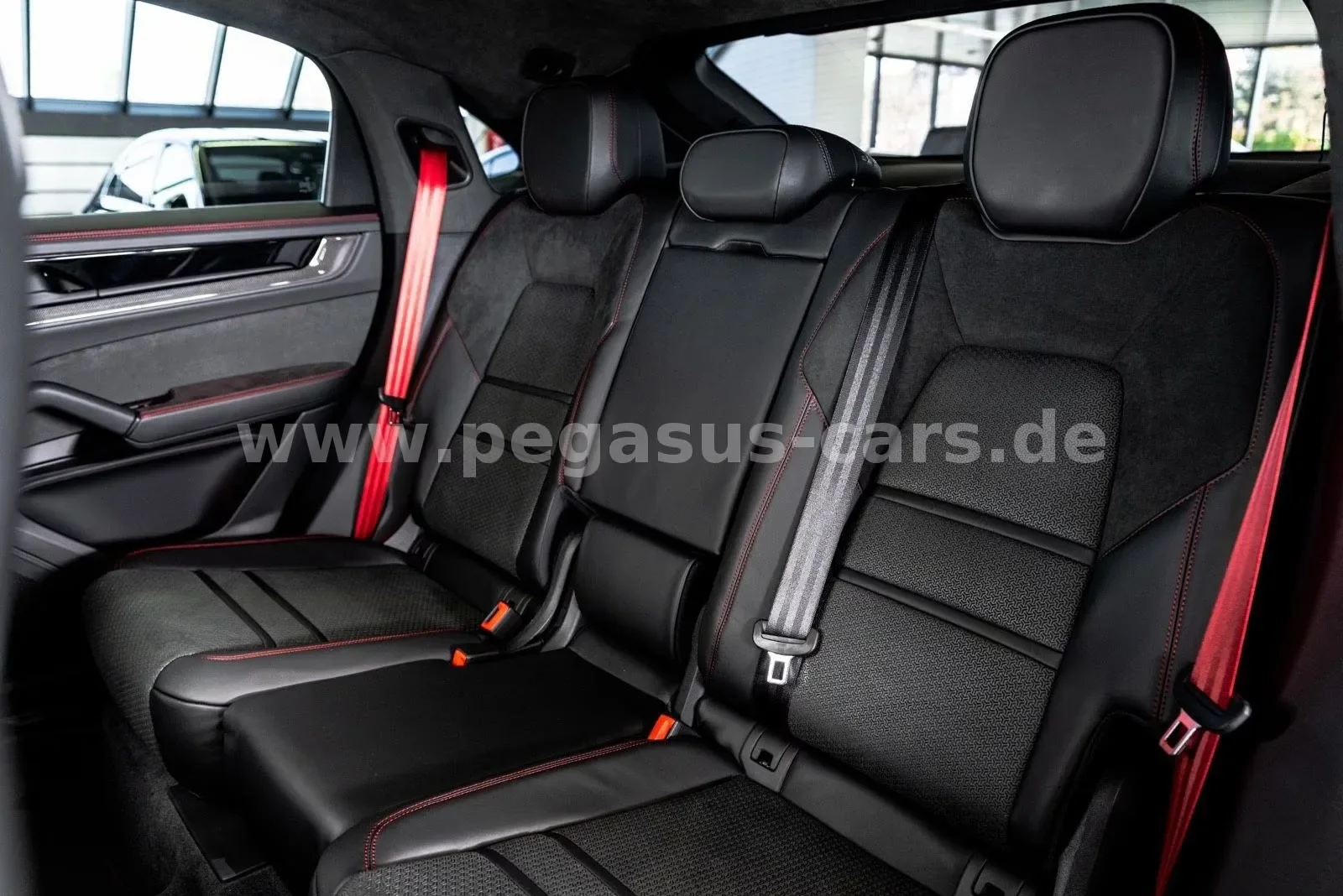 2026 Porsche Cayenne GTS Coupé, 24/30