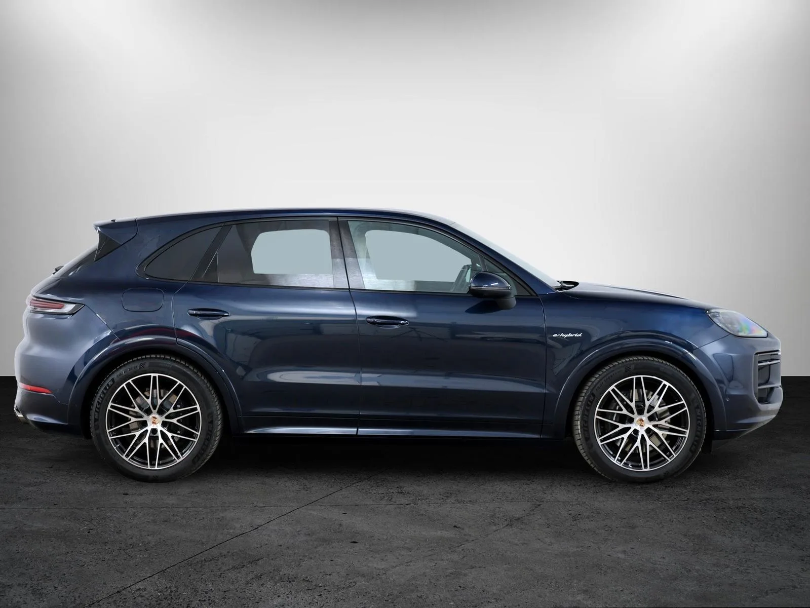 2026 Porsche Cayenne E-Hybrid, 8/30