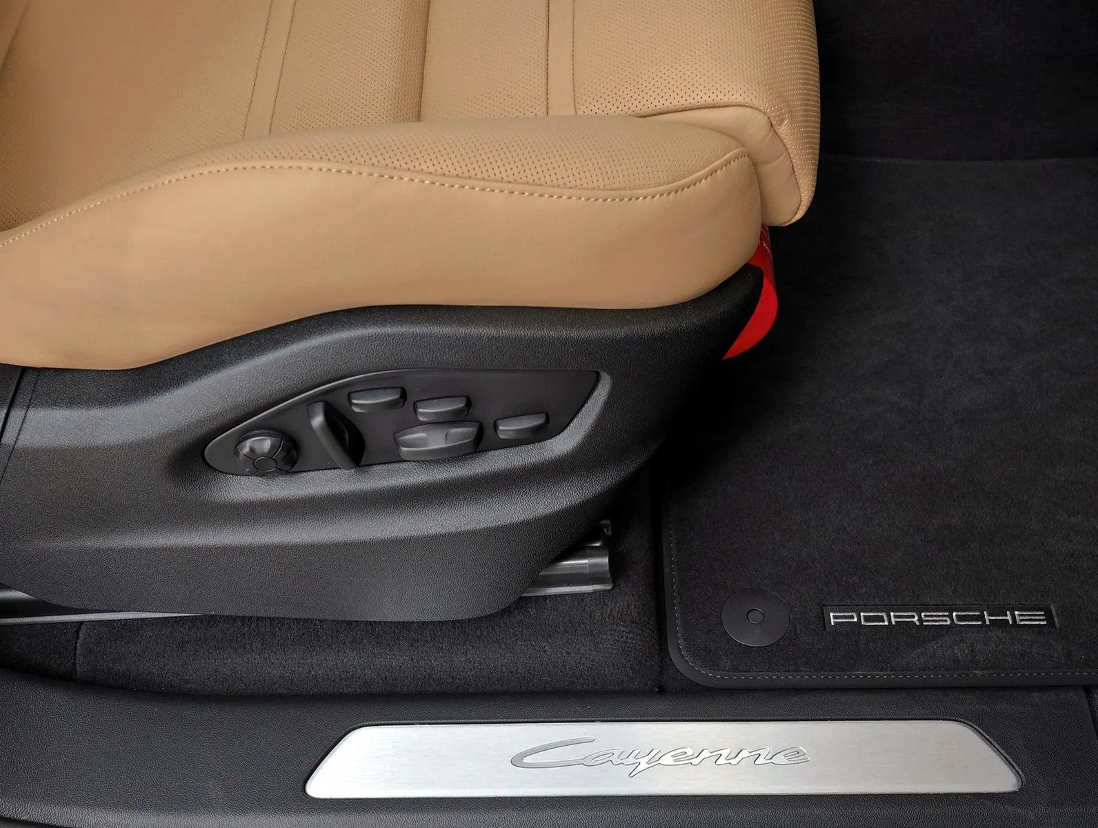 2026 Porsche Cayenne E-Hybrid, 25/30