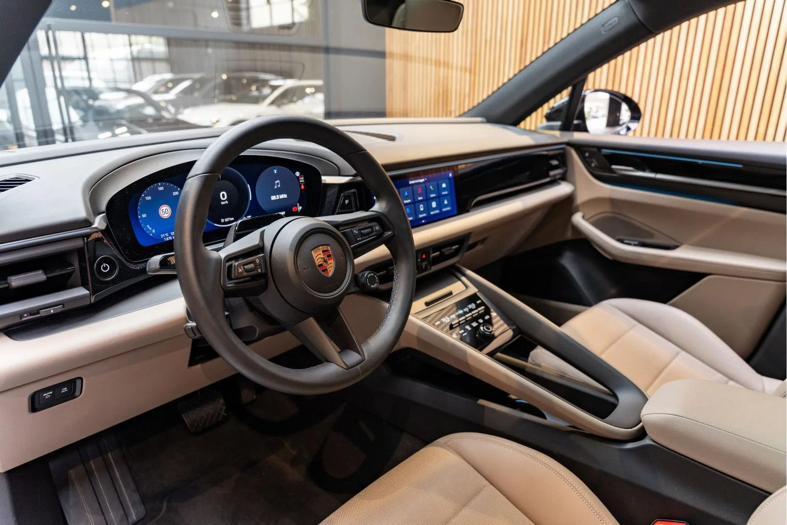 2026 Porsche Macan 4, 6/30