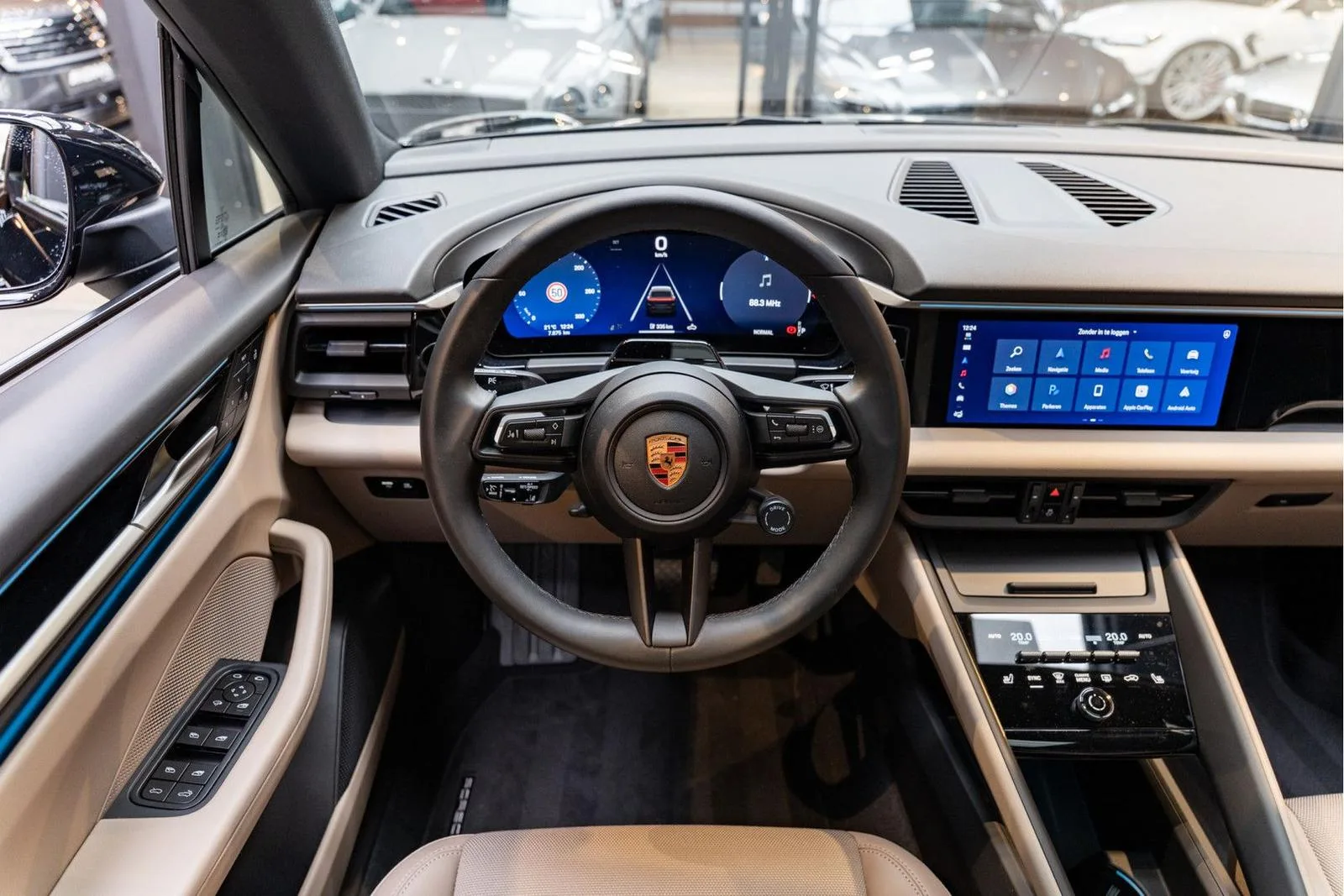 2026 Porsche Macan 4, 7/30