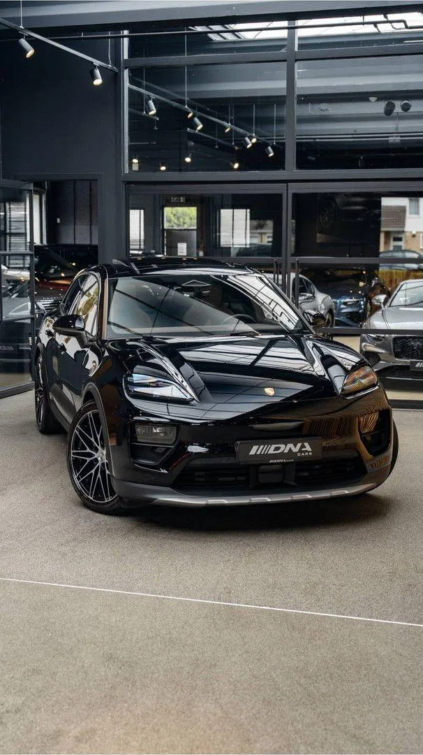2026 Porsche Macan 4, 19/30