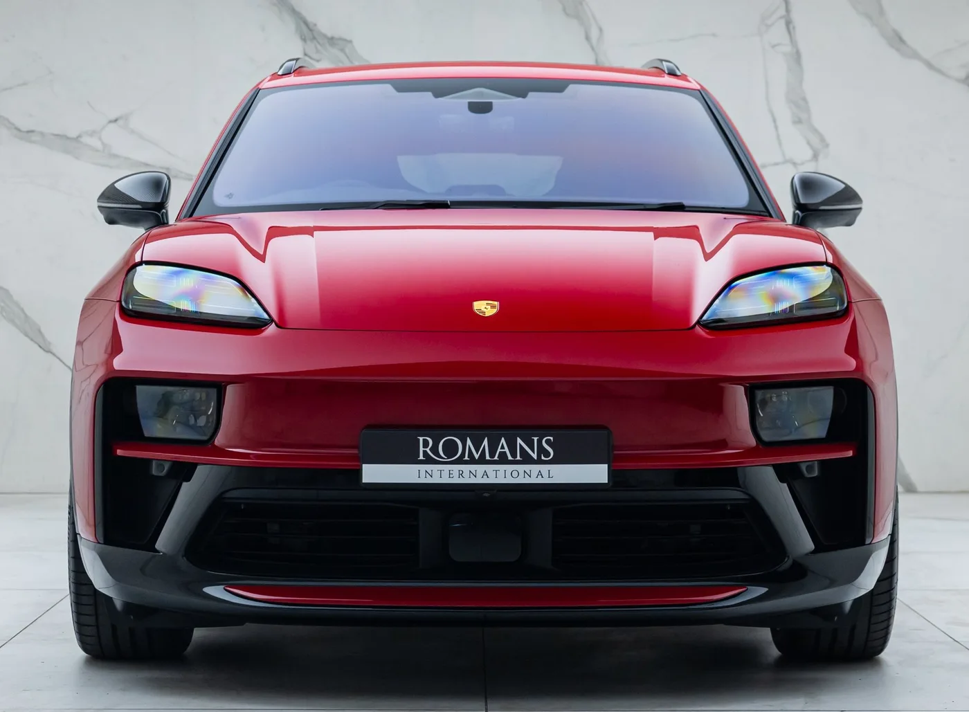 2026 Porsche Macan GTS Electric proposée par un concessionnaire spécialisé à Banstead, Royaume-Uni, photo 7 sur 15