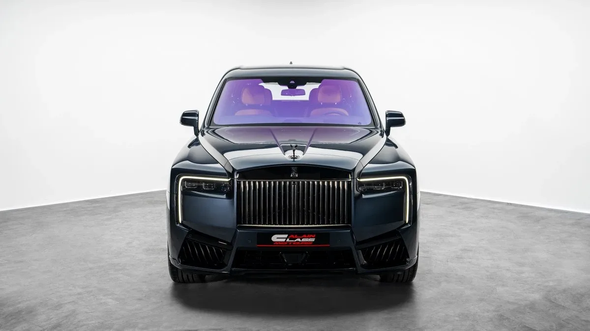 2026 Rolls-Royce Cullinan Black Badge angeboten von einem Fachhändler in Dubai, Vereinigte Arabische Emirate, Foto 4 von 25