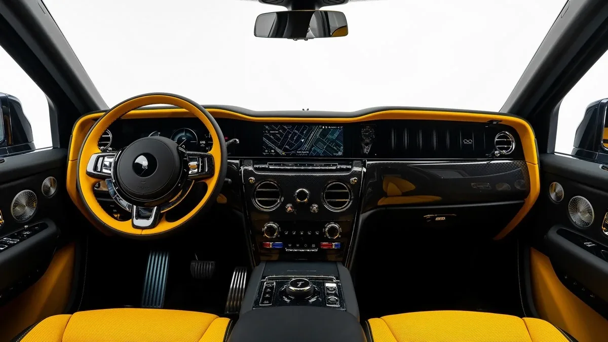 2026 Rolls-Royce Cullinan Black Badge angeboten von einem Fachhändler in Dubai, Vereinigte Arabische Emirate, Foto 16 von 25