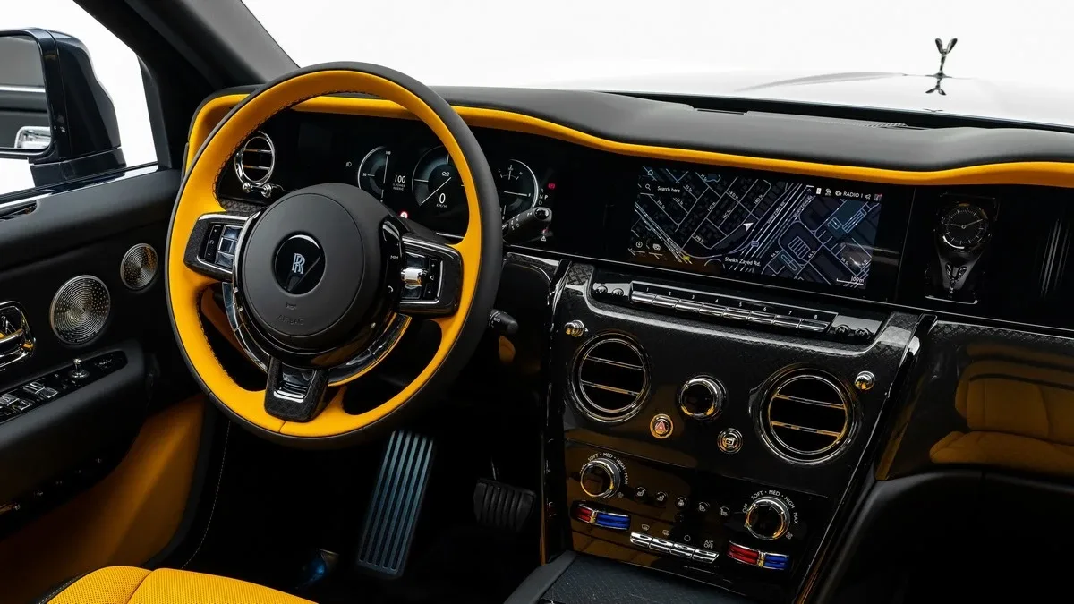 2026 Rolls-Royce Cullinan Black Badge angeboten von einem Fachhändler in Dubai, Vereinigte Arabische Emirate, Foto 17 von 25