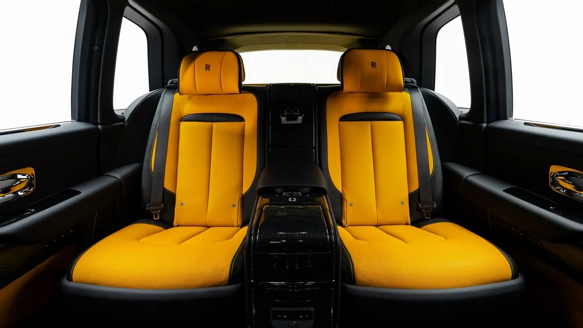 2026 Rolls-Royce Cullinan Black Badge angeboten von einem Fachhändler in Dubai, Vereinigte Arabische Emirate, Foto 25 von 25