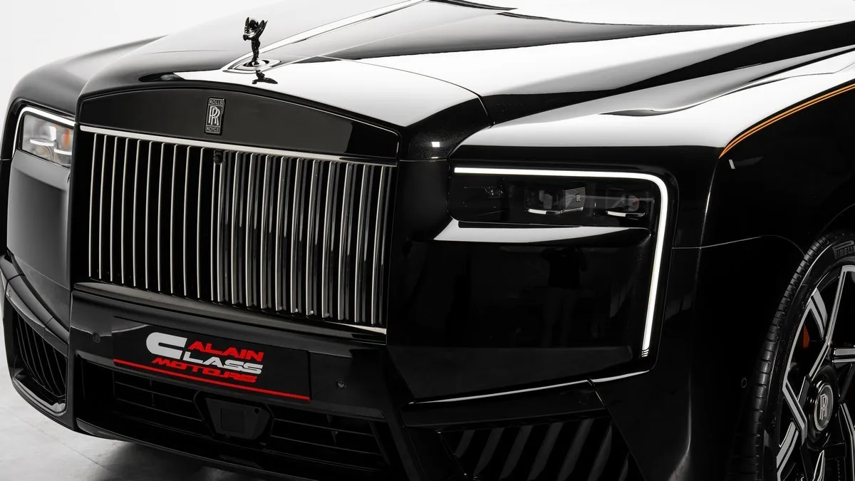 2026 Rolls-Royce Cullinan Black Badge angeboten von einem Fachhändler in Dubai, Vereinigte Arabische Emirate, Foto 7 von 25