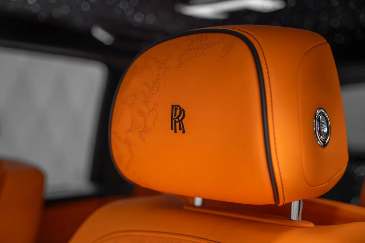 2026 Rolls-Royce Cullinan Black Badge angeboten von einem Supersportwagenhändler in Schenefeld, Deutschland, Foto 23 von 25