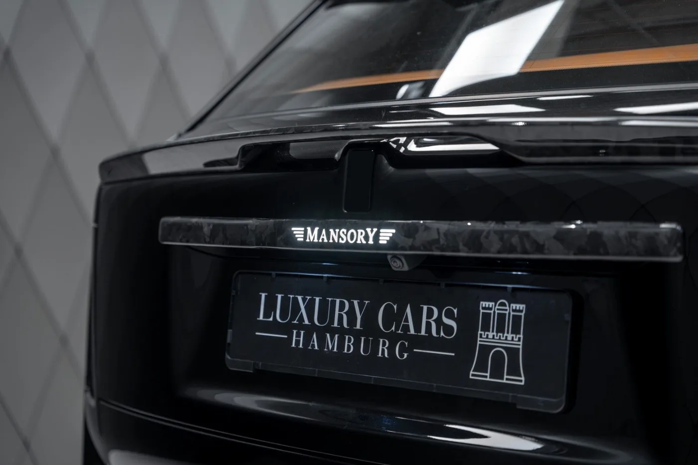 2026 Rolls-Royce Cullinan Black Badge angeboten von einem Supersportwagenhändler in Schenefeld, Deutschland, Foto 10 von 25