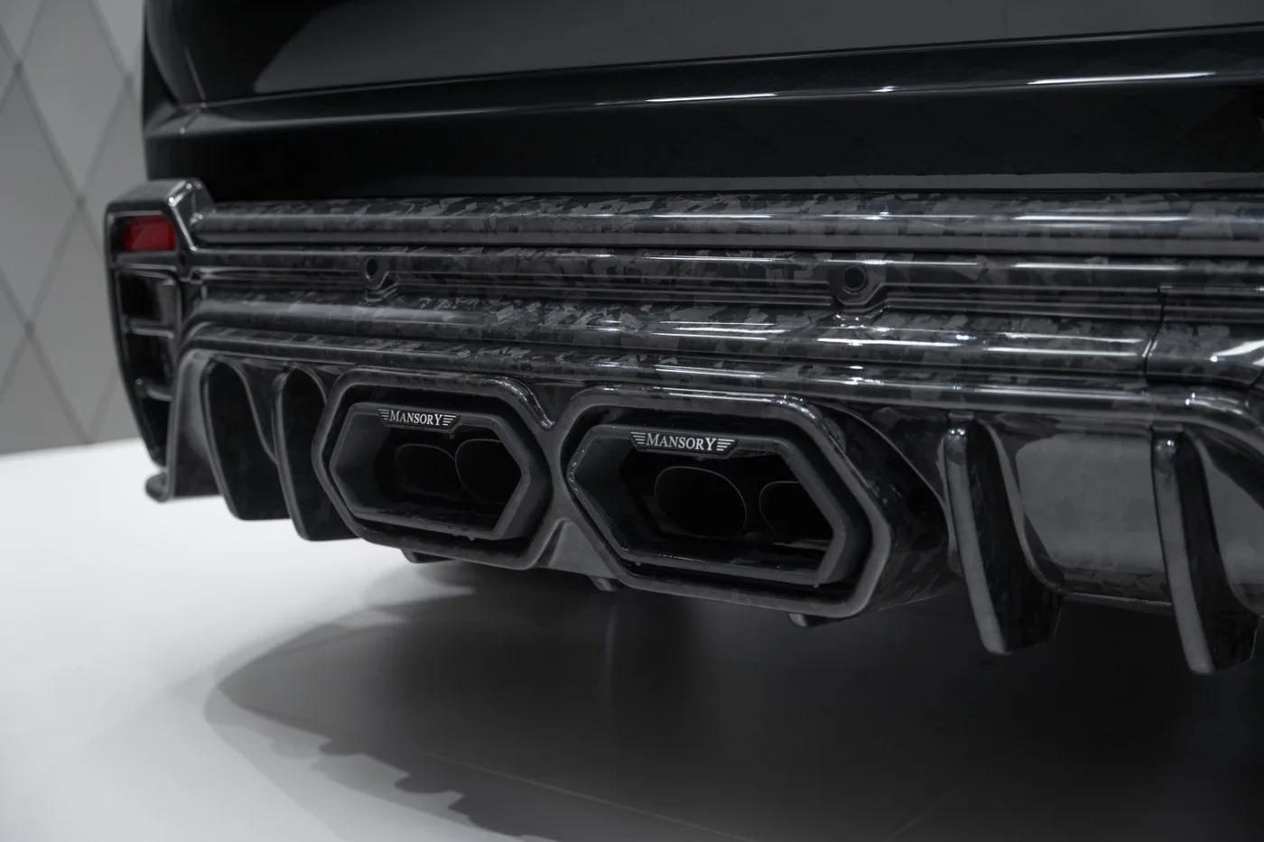 2026 Rolls-Royce Cullinan Black Badge angeboten von einem Supersportwagenhändler in Schenefeld, Deutschland, Foto 11 von 25
