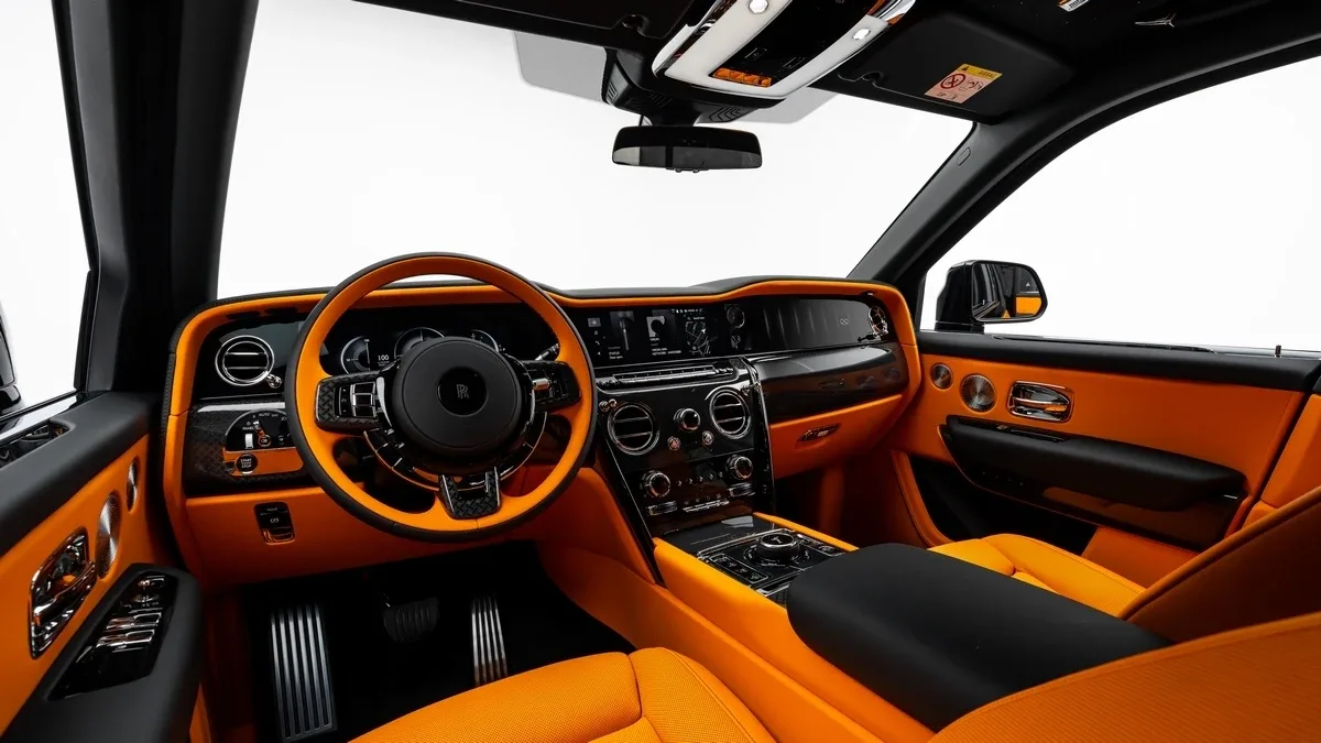 2026 Rolls-Royce Cullinan Black Badge angeboten von einem Fachhändler in Dubai, Vereinigte Arabische Emirate, Foto 13 von 25