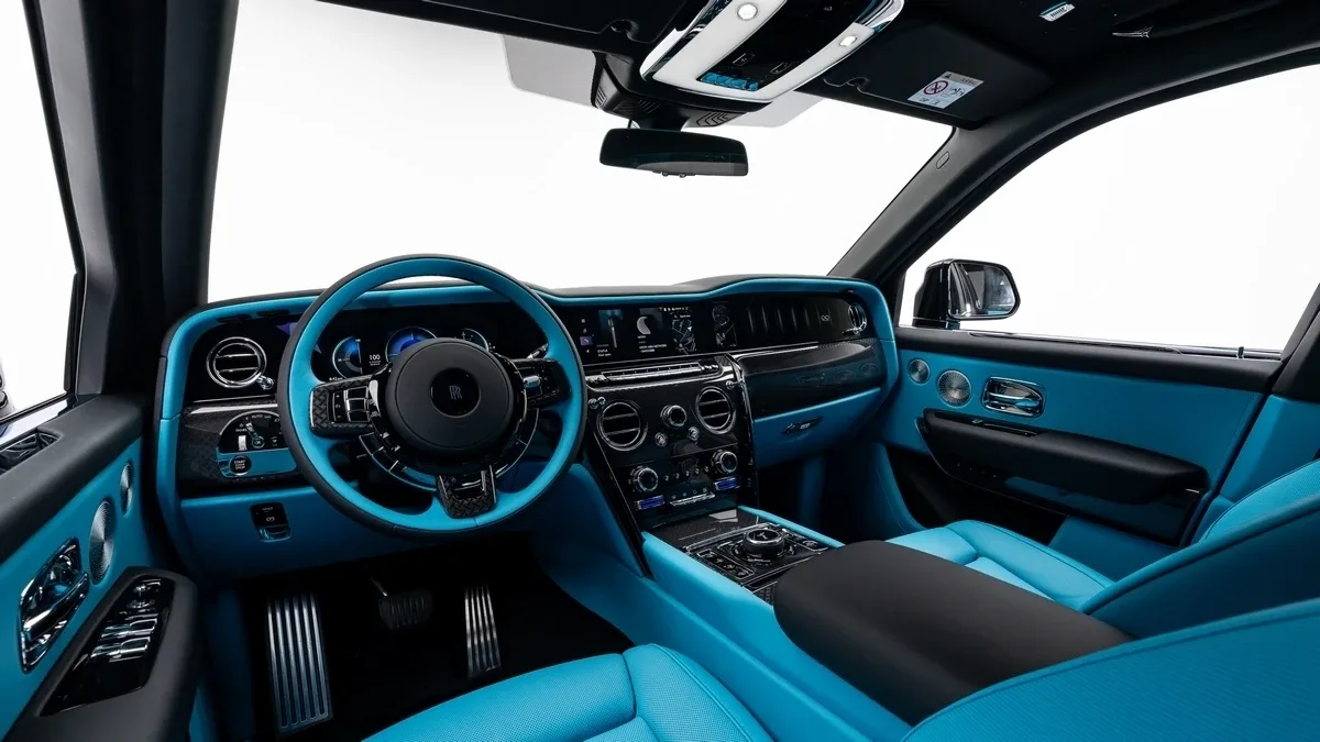 2026 Rolls-Royce Cullinan Black Badge angeboten von einem Fachhändler in Dubai, Vereinigte Arabische Emirate, Foto 13 von 25