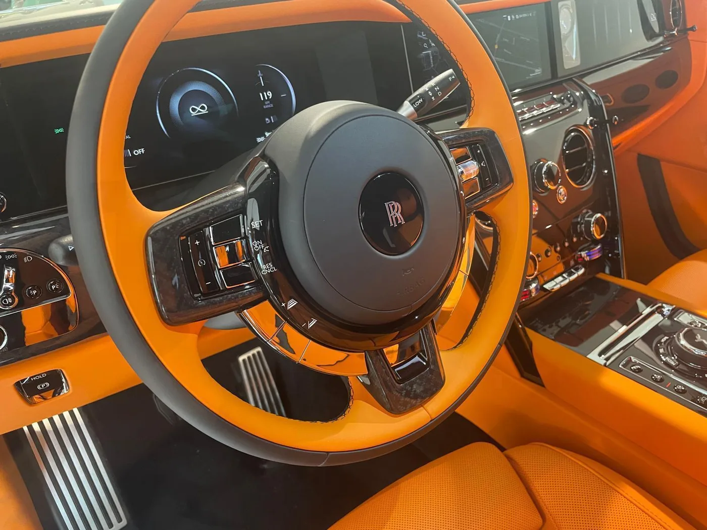 2026 Rolls-Royce Cullinan Black Badge Sanctuary Seats angeboten von einem Fachhändler in Haar, Deutschland, Foto 10 von 25