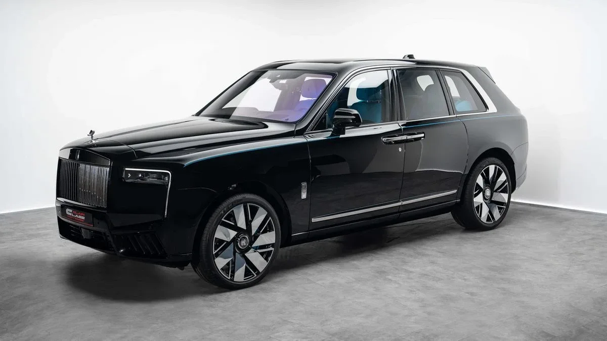 2026 Rolls-Royce Cullinan angeboten von einem Fachhändler in Dubai, Vereinigte Arabische Emirate, Foto 2 von 25