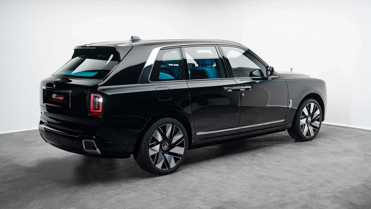 2026 Rolls-Royce Cullinan angeboten von einem Fachhändler in Dubai, Vereinigte Arabische Emirate, Foto 3 von 25