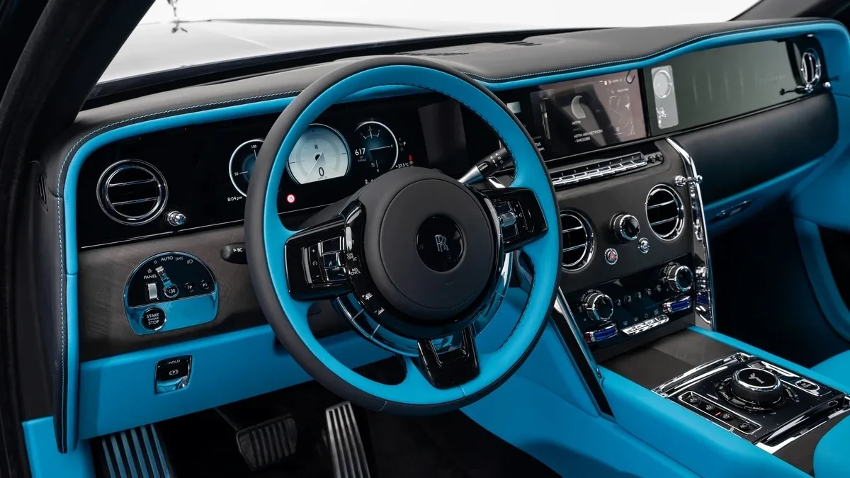 2026 Rolls-Royce Cullinan angeboten von einem Fachhändler in Dubai, Vereinigte Arabische Emirate, Foto 14 von 25