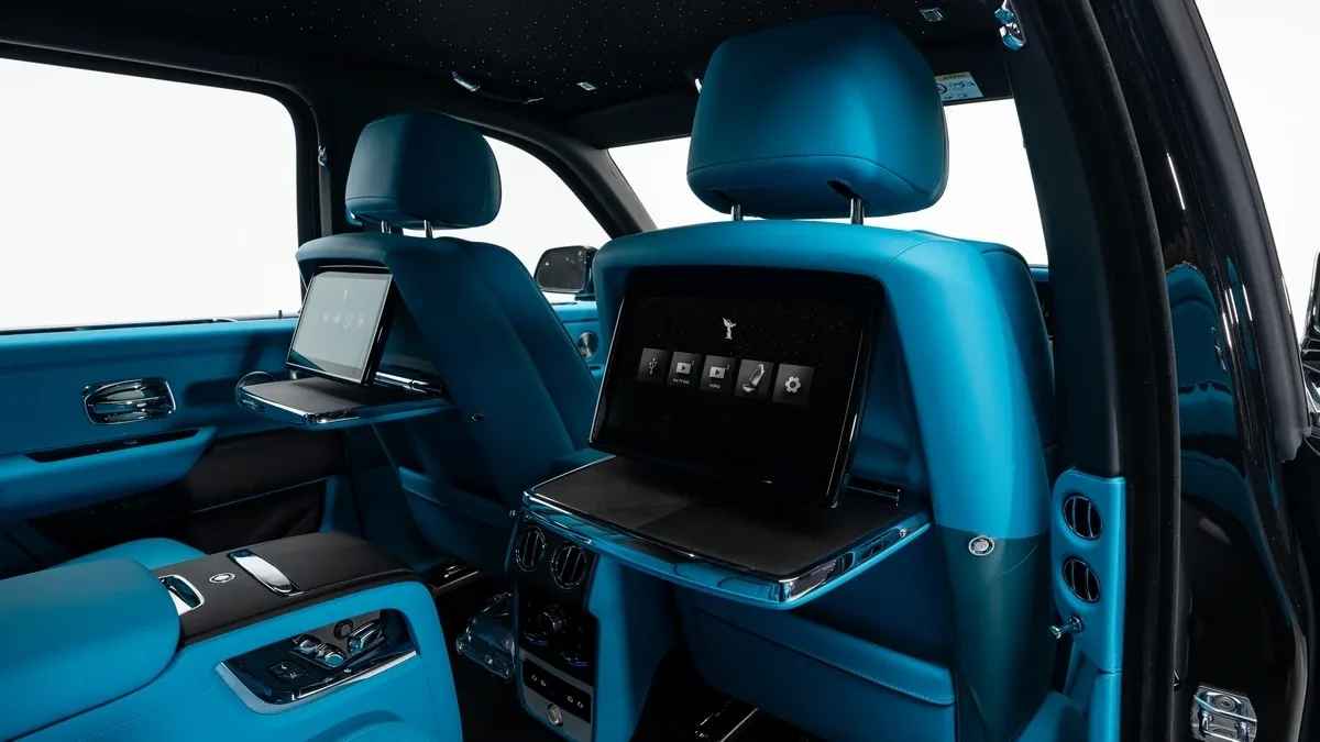 2026 Rolls-Royce Cullinan angeboten von einem Fachhändler in Dubai, Vereinigte Arabische Emirate, Foto 23 von 25
