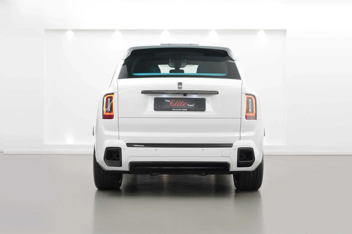 2026 Rolls-Royce Cullinan Black Badge angeboten von einem Fachhändler in Dubai, Vereinigte Arabische Emirate, Foto 4 von 10