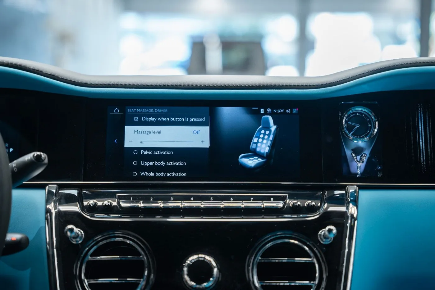 2026 Rolls-Royce Cullinan angeboten von einem Supersportwagenhändler in Schenefeld, Deutschland, Foto 25 von 25
