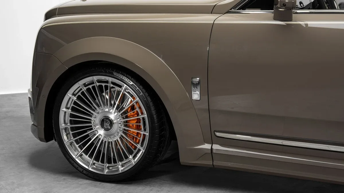 2026 Rolls-Royce Cullinan angeboten von einem Fachhändler in Dubai, Vereinigte Arabische Emirate, Foto 6 von 25