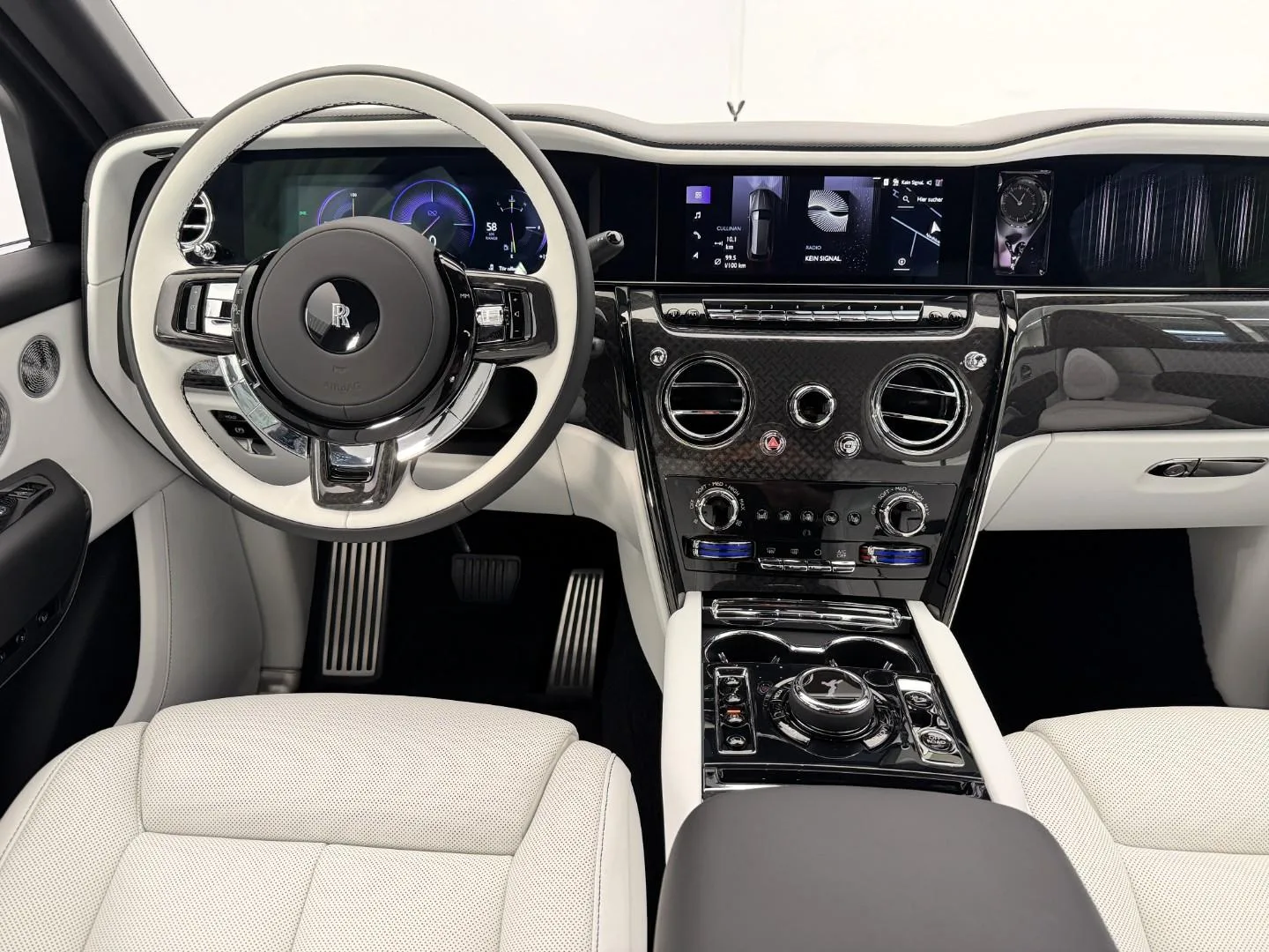 2026 Rolls-Royce Cullinan Series II Black Badge, 3/30