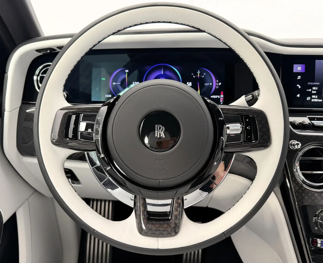 2026 Rolls-Royce Cullinan Series II Black Badge, 11/30