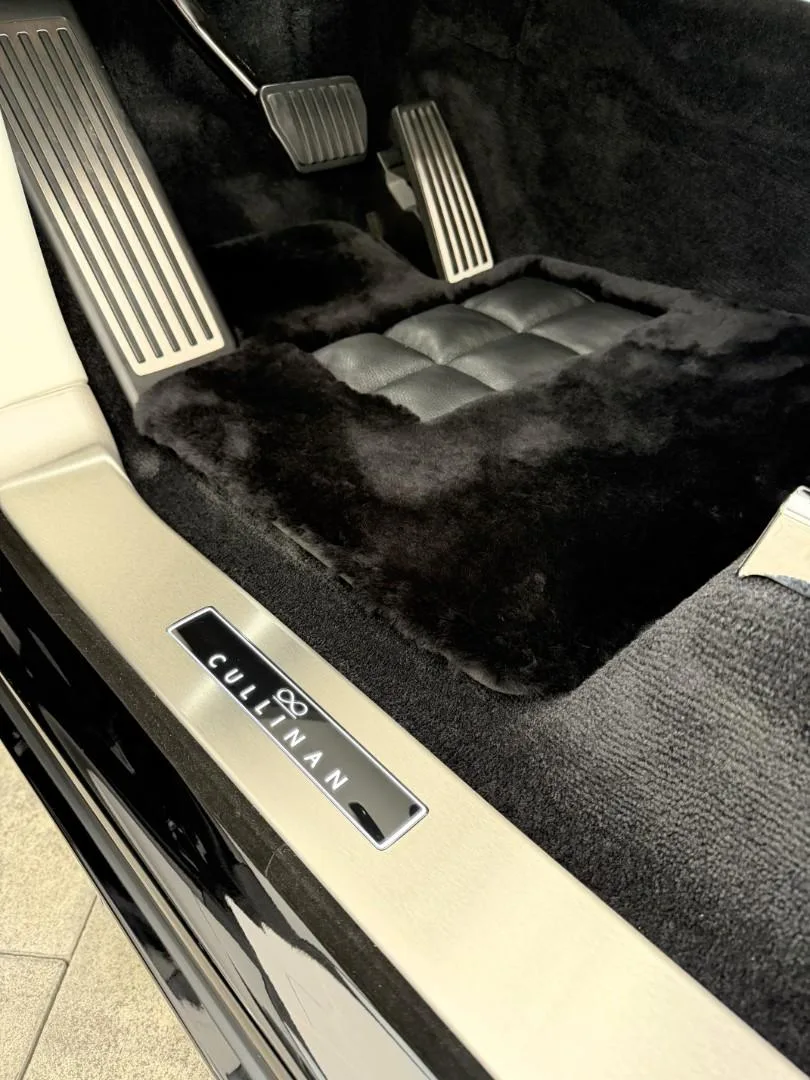 2026 Rolls-Royce Cullinan Series II Black Badge, 30/30