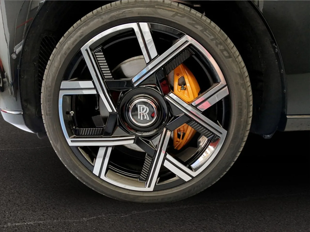 2026 Rolls-Royce Cullinan Series II Black Badge, 21/22