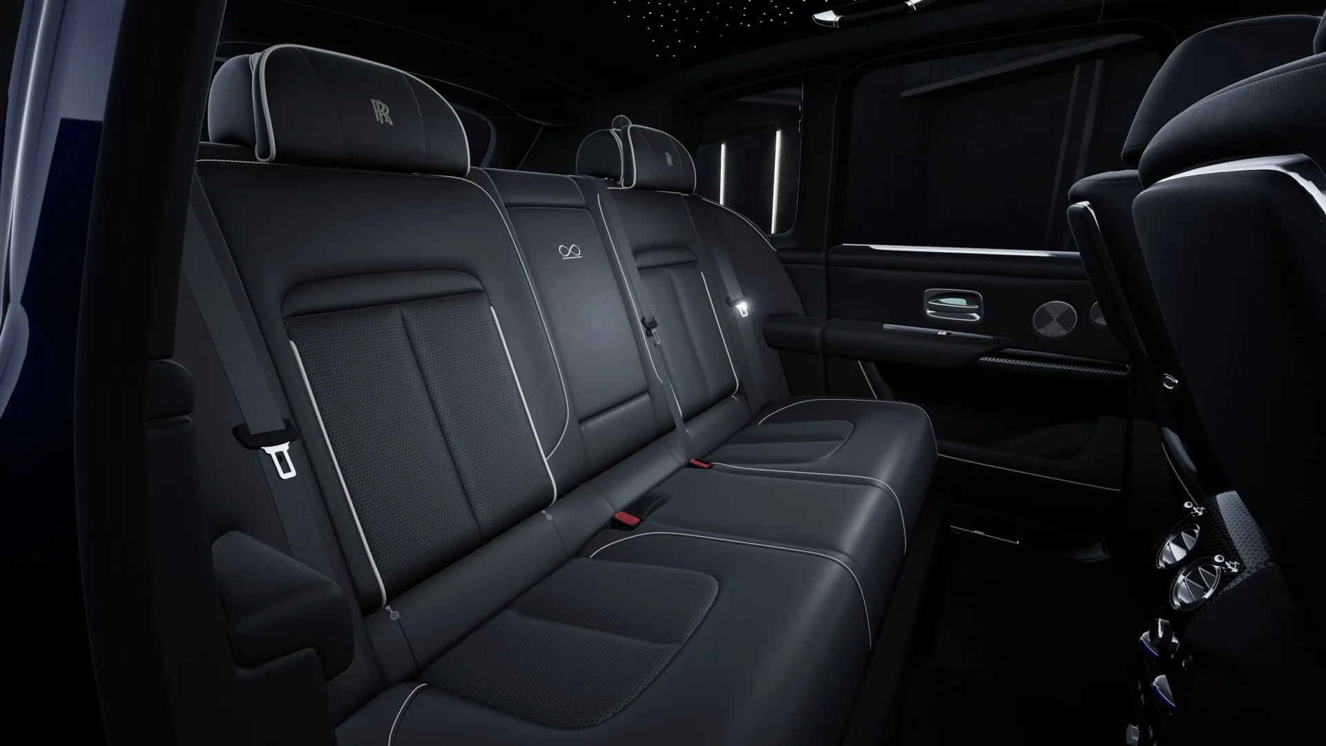 2026 Rolls-Royce Cullinan Series II Black Badge, 4/10