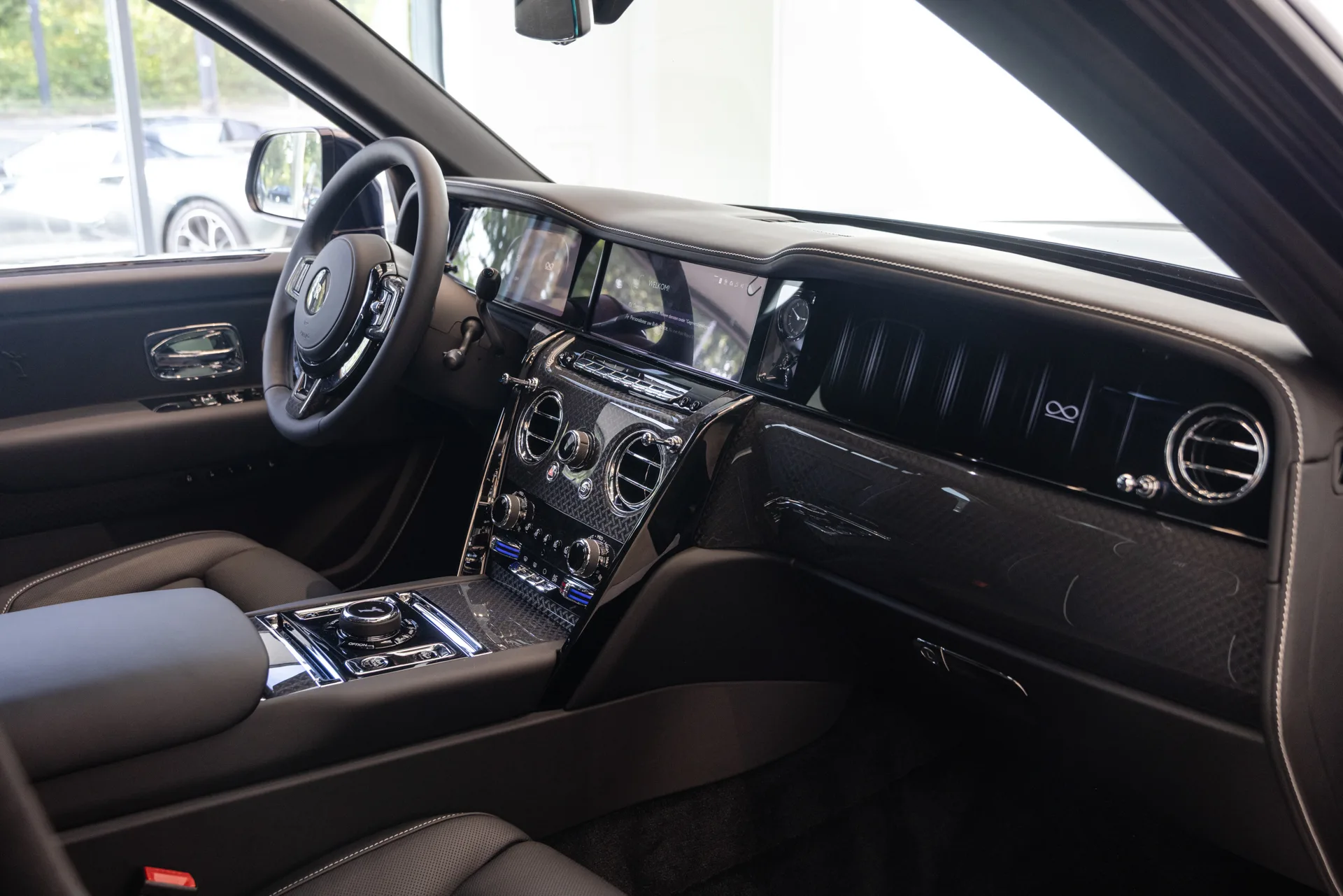 2026 Rolls-Royce Cullinan Series II Black Badge, 22/25