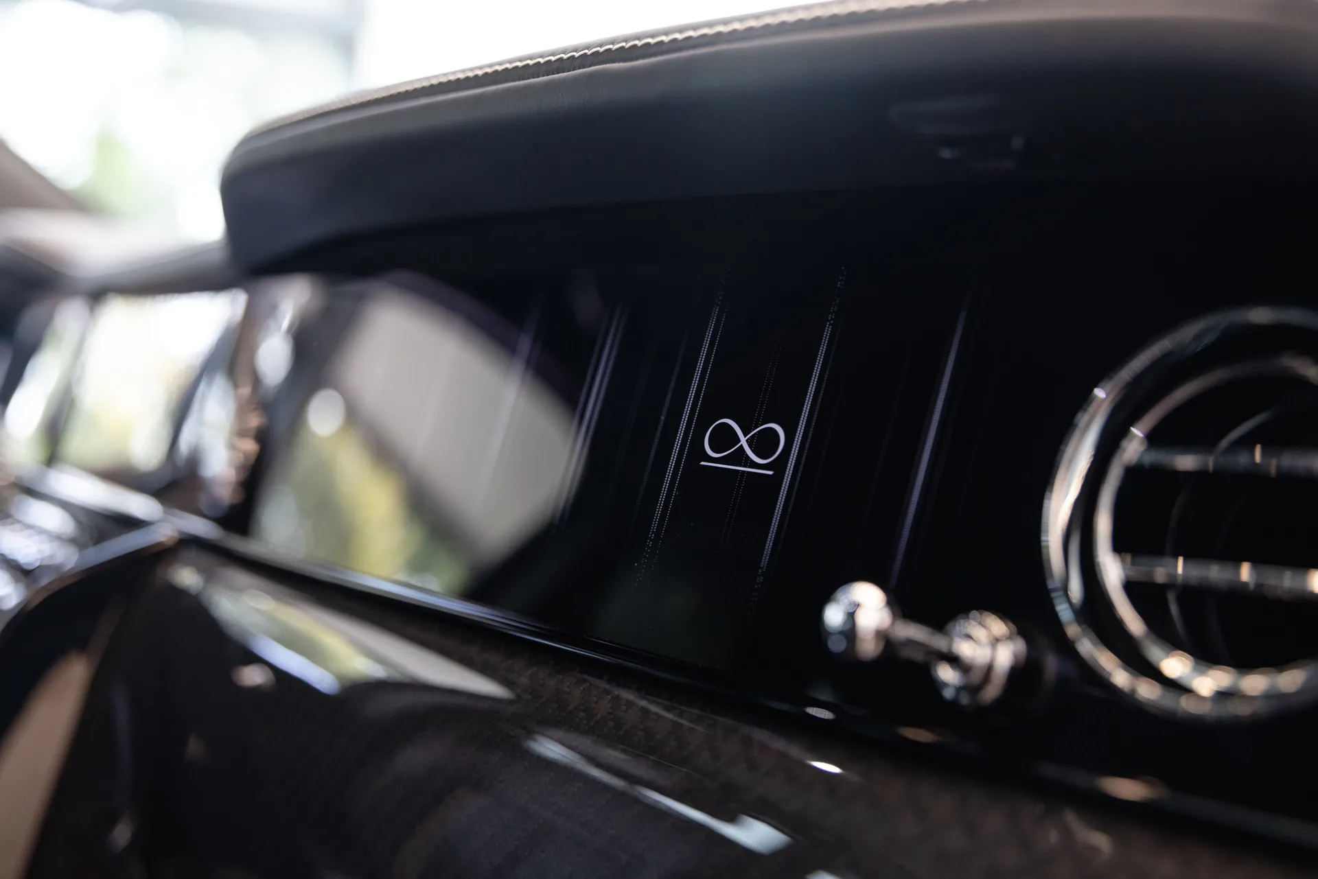 2026 Rolls-Royce Cullinan Series II Black Badge, 24/25