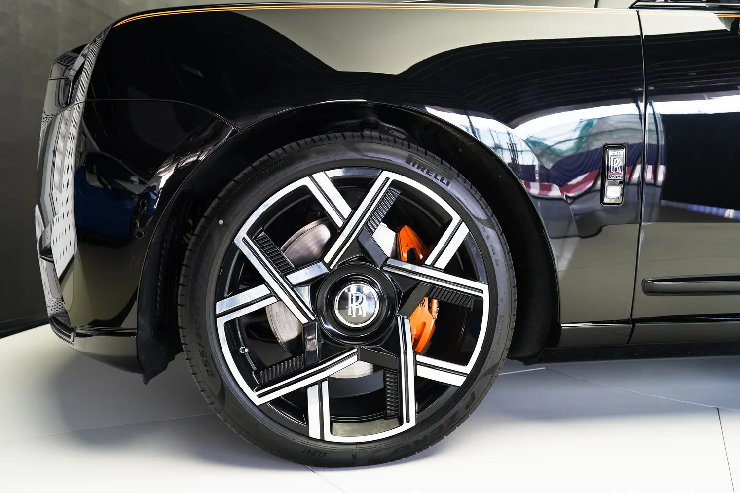 2026 Rolls-Royce Cullinan Series II Black Badge, 6/20